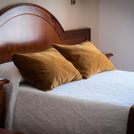 Hostal Cabo Roche Conil De La Frontera Bagian luar foto