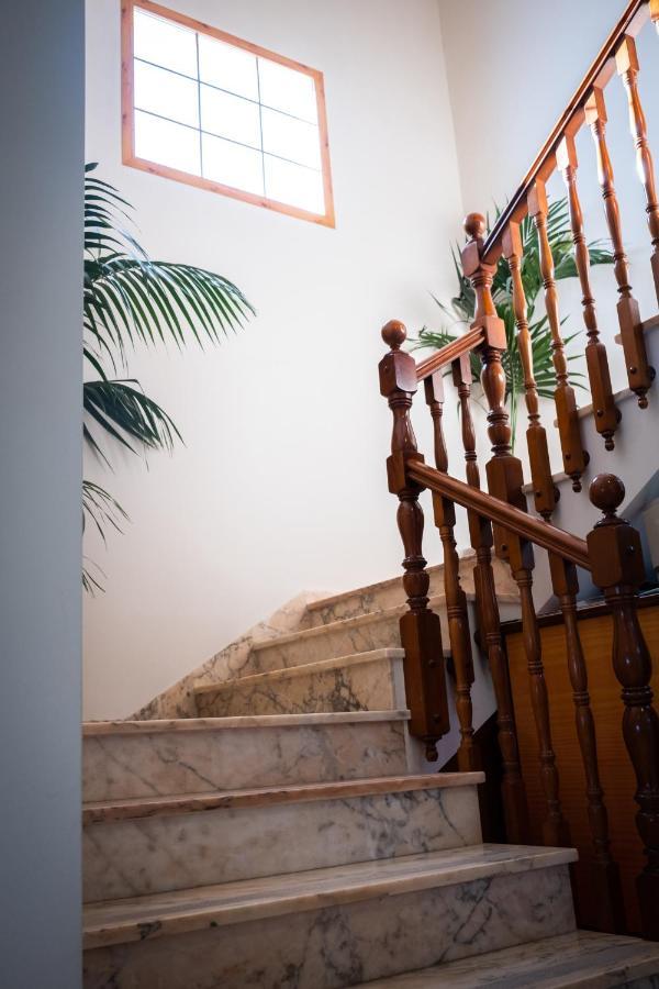 Hostal Cabo Roche Conil De La Frontera Bagian luar foto